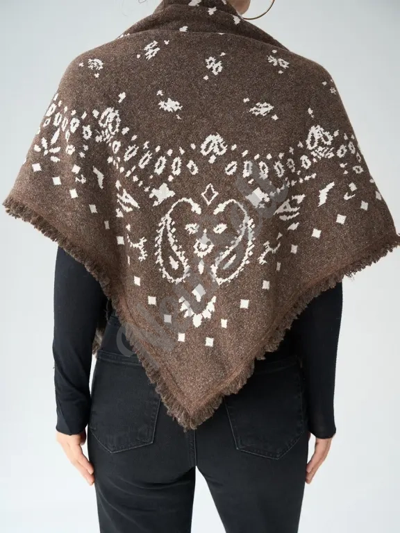 Fashionable Versatile And Elegant Square Scarf