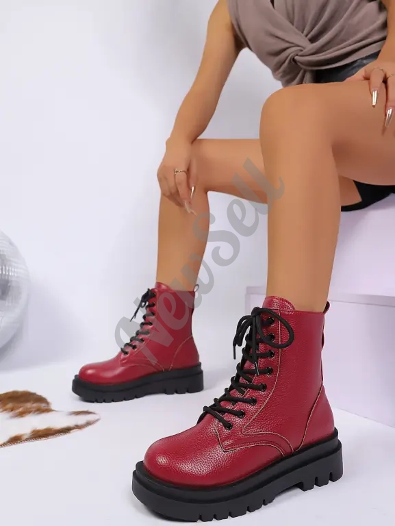 Women's Round-toe Plus-size Lace-up Chunky-sole Ankle Boots