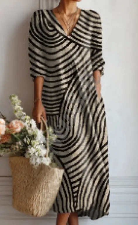 Women's Loose-fitting Fashion V-neck Printed Dress