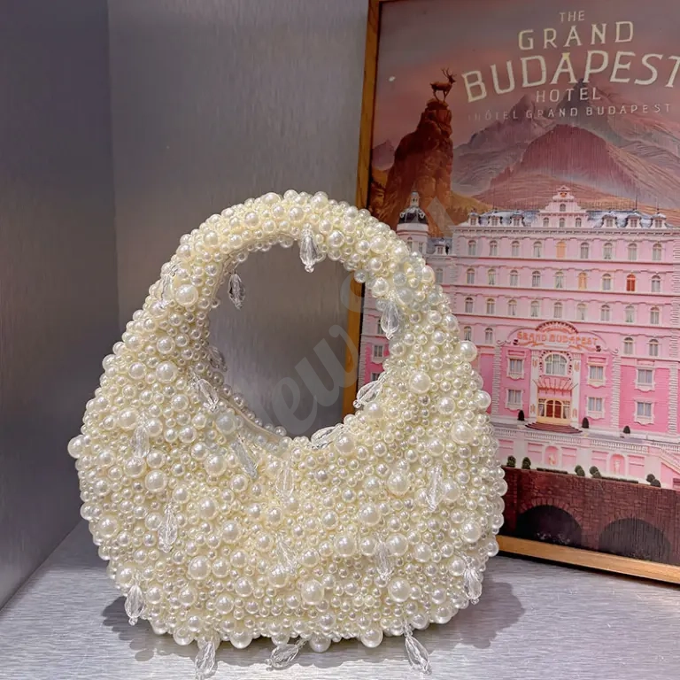 Women's Cute Versatile Casual Pearl Shoulder Bag