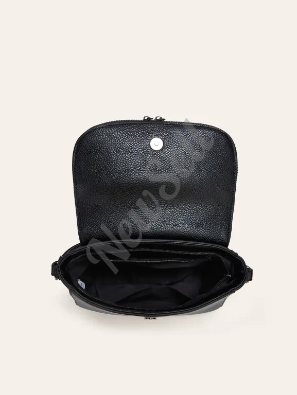 European And American-style Fashionable Flip-top Saddle Bag With Tassels