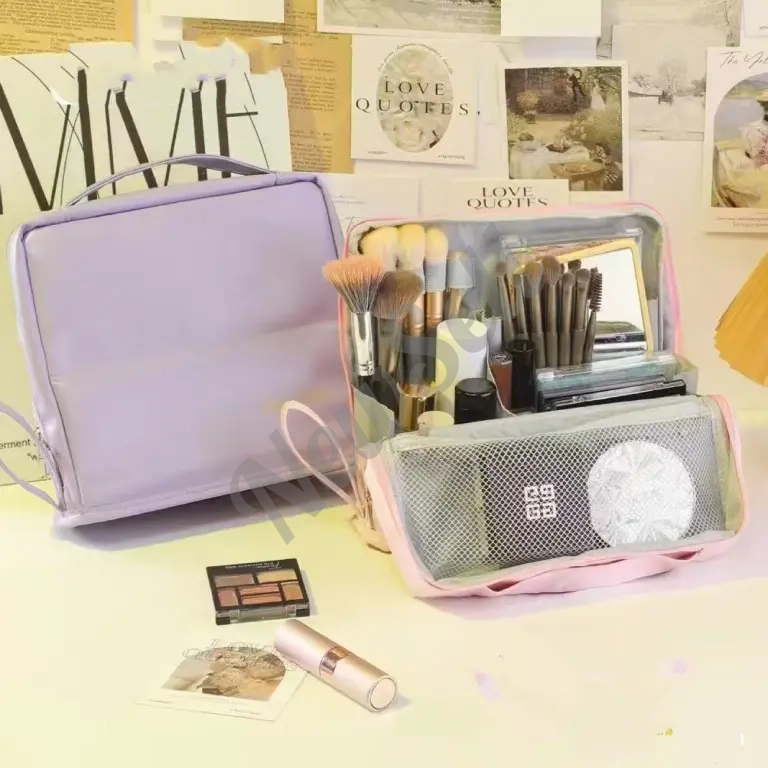 Handheld Partitioned Organizer With A Premium Portable Design