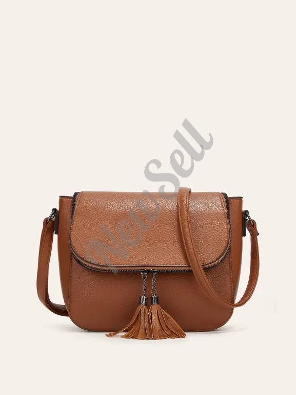 European And American-style Fashionable Flip-top Saddle Bag With Tassels