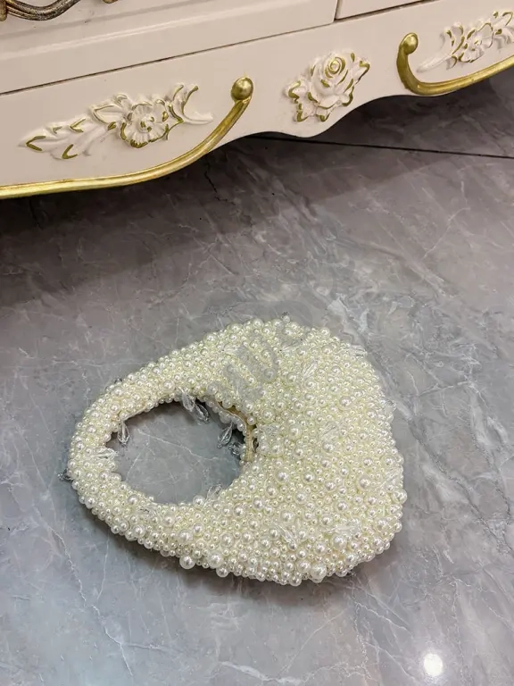 Women's Cute Versatile Casual Pearl Shoulder Bag