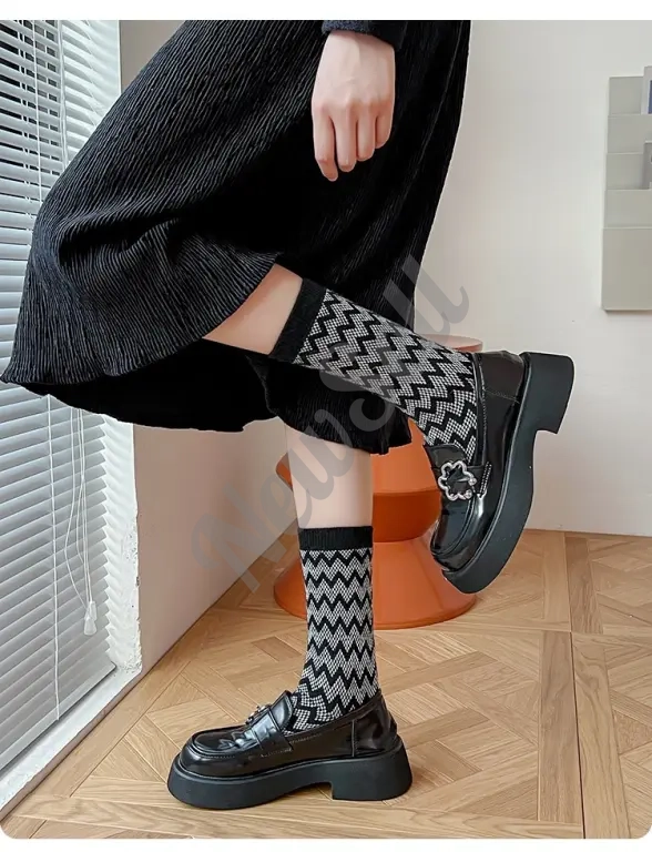Best-selling Black-and-white Houndstooth Wool Socks